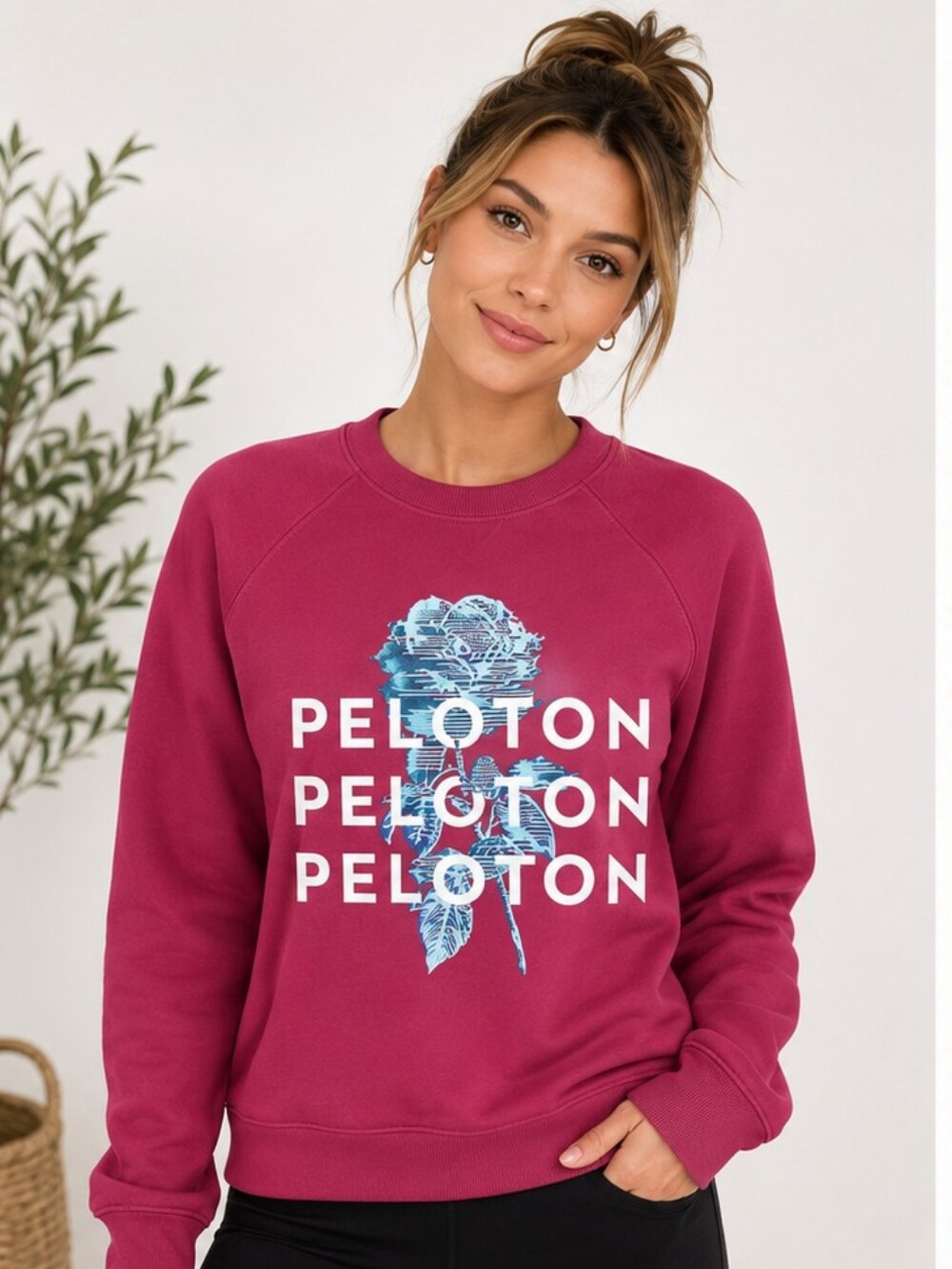 🔥 Peloton Women's Graphic Sweatshirt | Cozy Athleisure | Berry Pink | XS